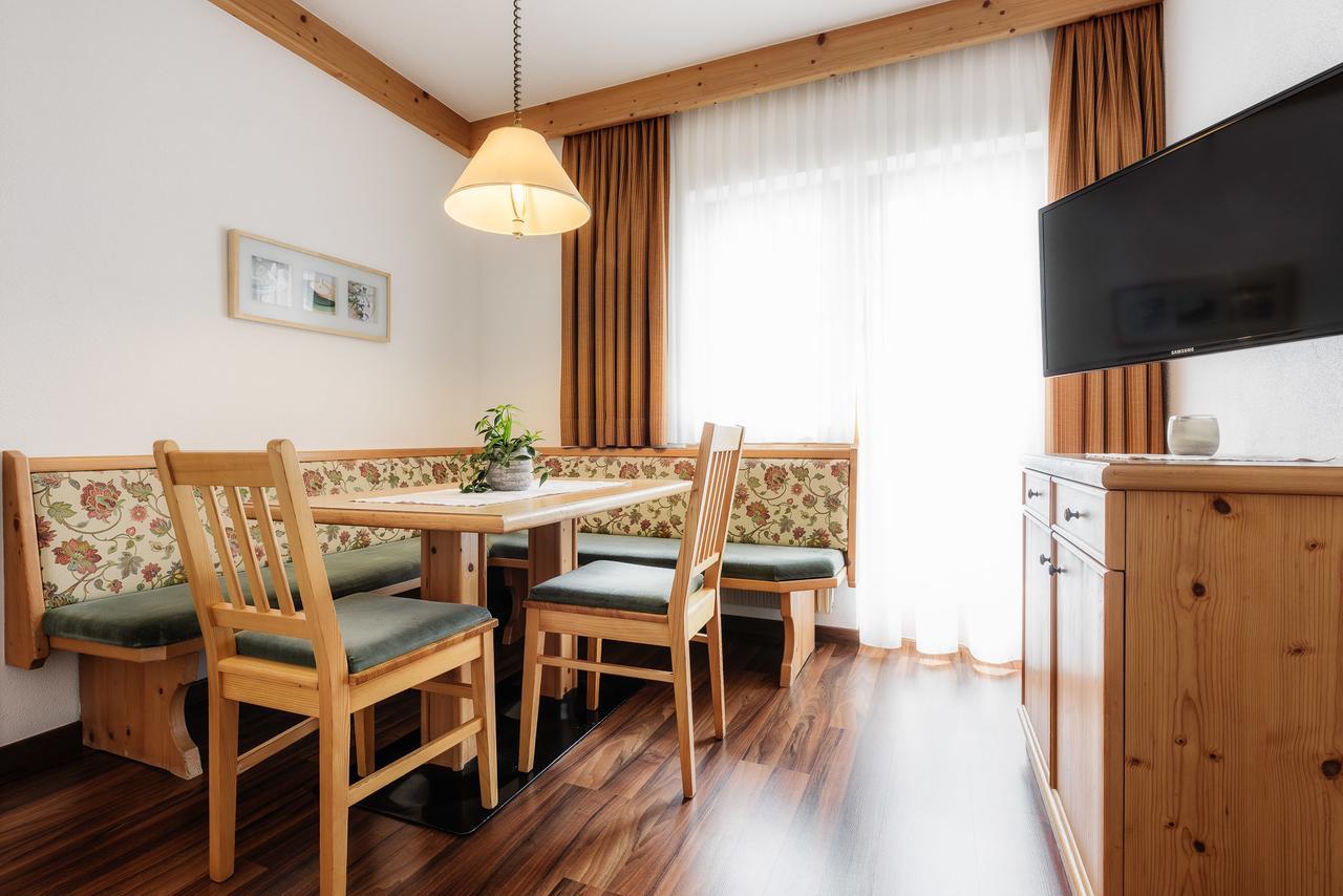 Hotel Regina ザーファウス エクステリア 写真